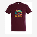 Trasa se vyvíjí, Burgundy pánské triko